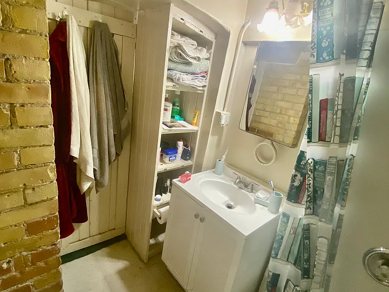 415 S University Ave #6 — Photo 8