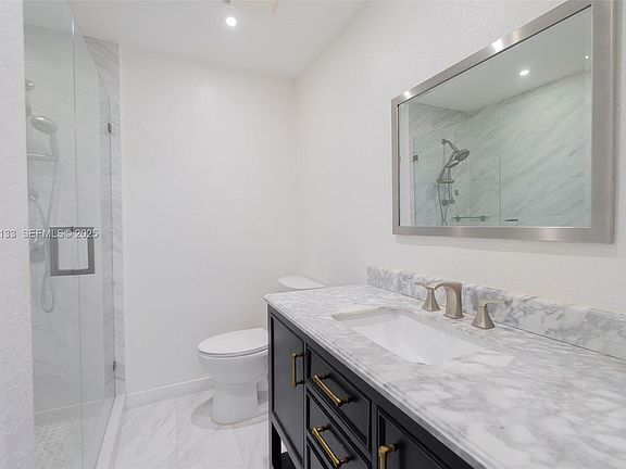 3rd image of 6634 Hope St