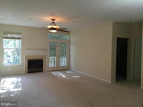 3rd image of 11402 Gate Hill Pl Unit E
