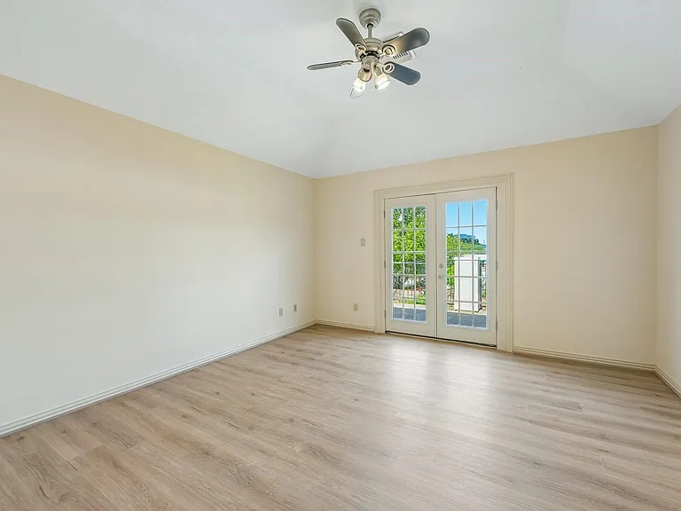 1611 Copperas Cv — Photo 30