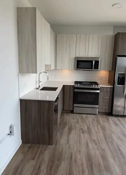 188 N Aberdeen St — Photo 1