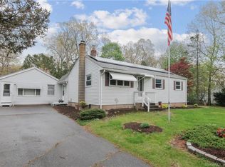 1 Robin Ln, Cromwell, CT 06416