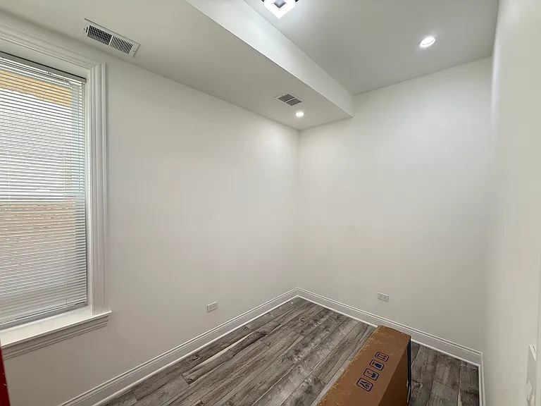 2109 N Spaulding Ave #1 — Photo 14
