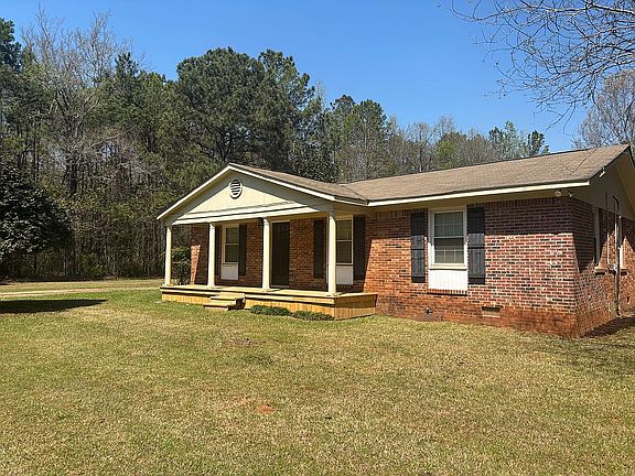 2nd image of 215 Mathis Rd