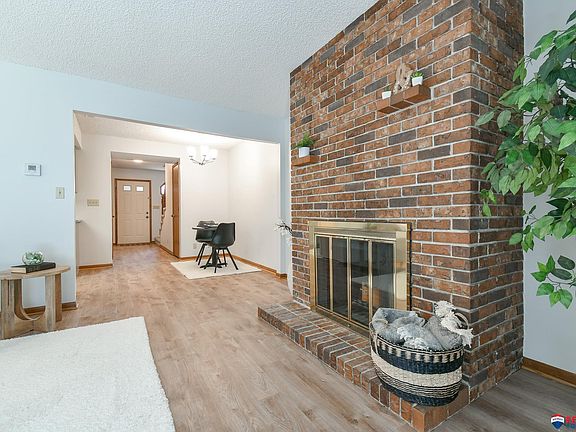 5th image of 3408 Neerpark Dr