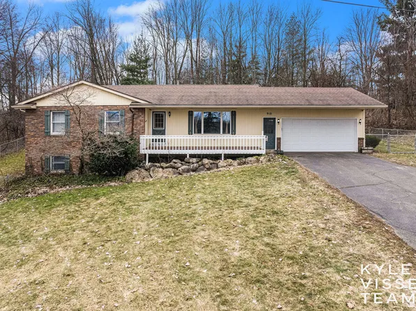 910 92nd St SE, Byron Center, MI 49315