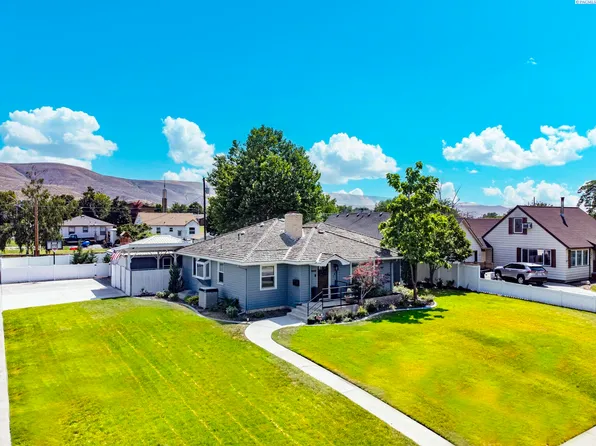 1835 Benson Ave, Prosser, WA 99350