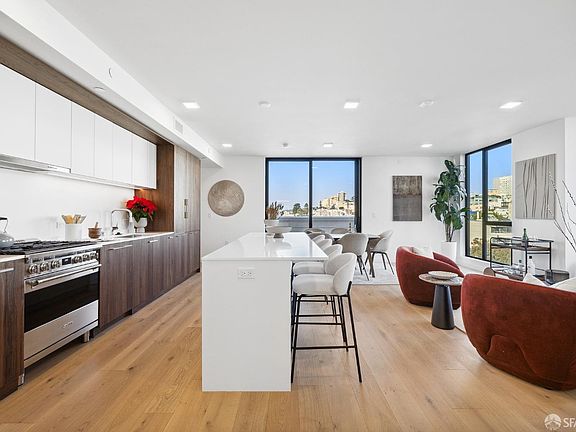 3rd image of 1580 Pacific Ave #409