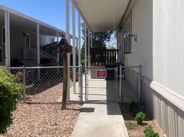 581 Doe Ln SE, Albuquerque, NM 87123