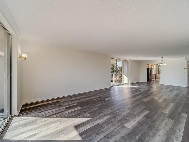 2699 Seville Blvd #303 — Photo 4