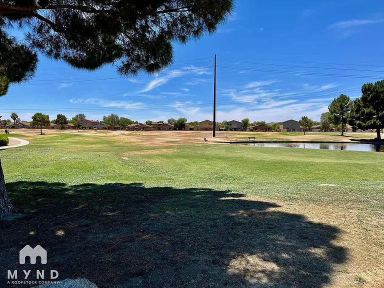 714 E Lovegrass Dr — Photo 27
