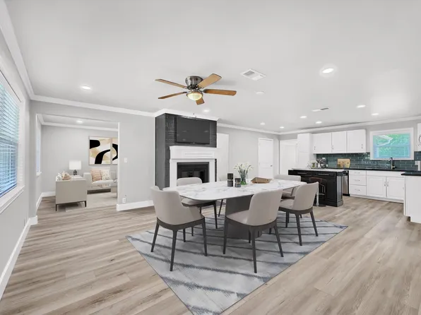 1229 Kiowa Dr E, Lake Kiowa, TX 76240