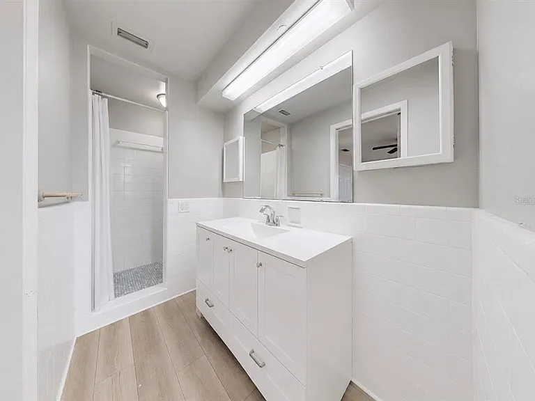 1729 Bikini Ct — Photo 27