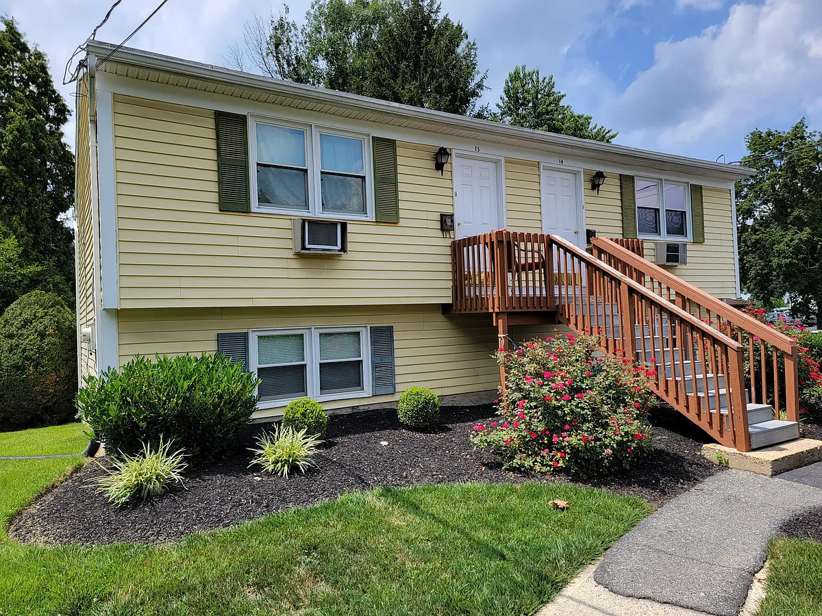 Building Photo - 2112 Stonemill Rd #14