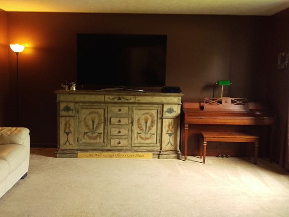 4th image of 2639 Woodbluff Ln