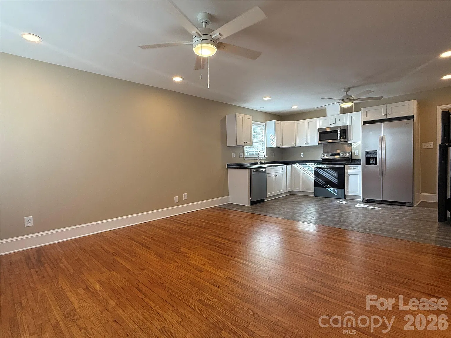 3 bed, 2.0 bath, $1,795 — Photo 4