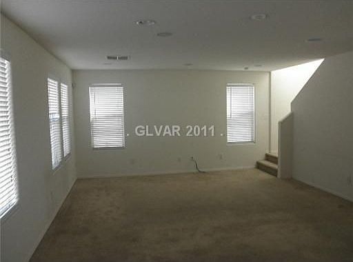 3rd image of 7039 Canary Ivy Way