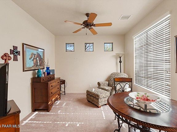 5th image of 1121 N Half Hitch Rd