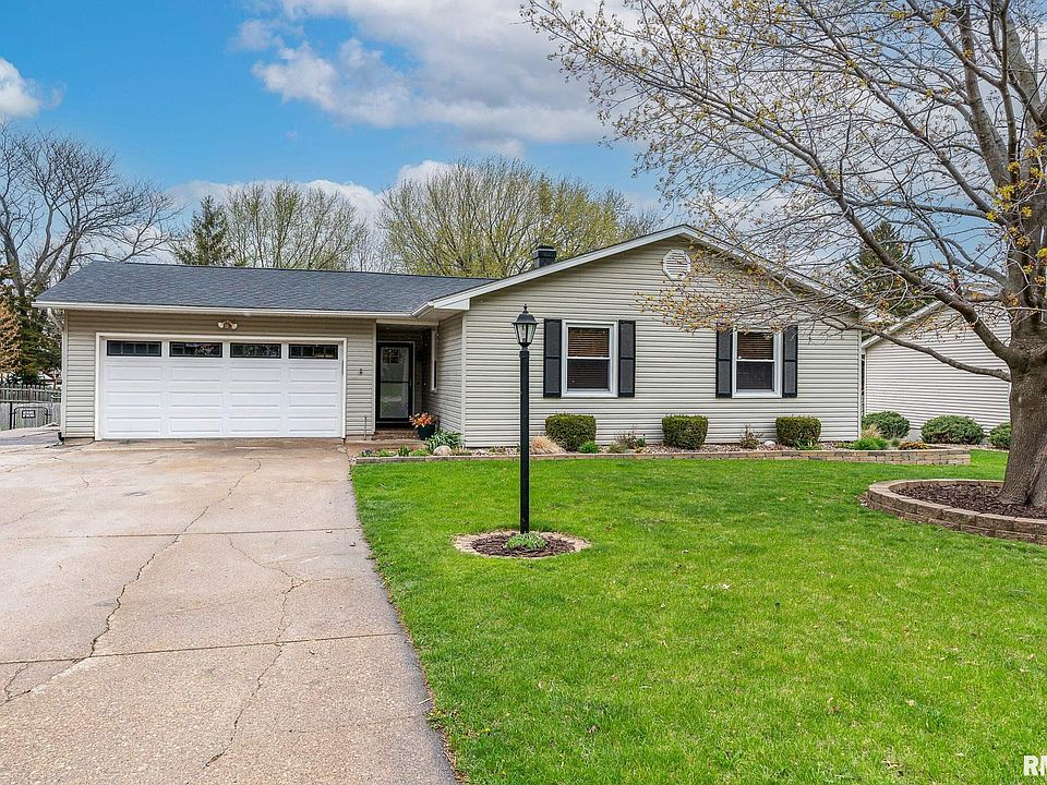 301 S Park View Dr, Park View, IA 52748 | Zillow