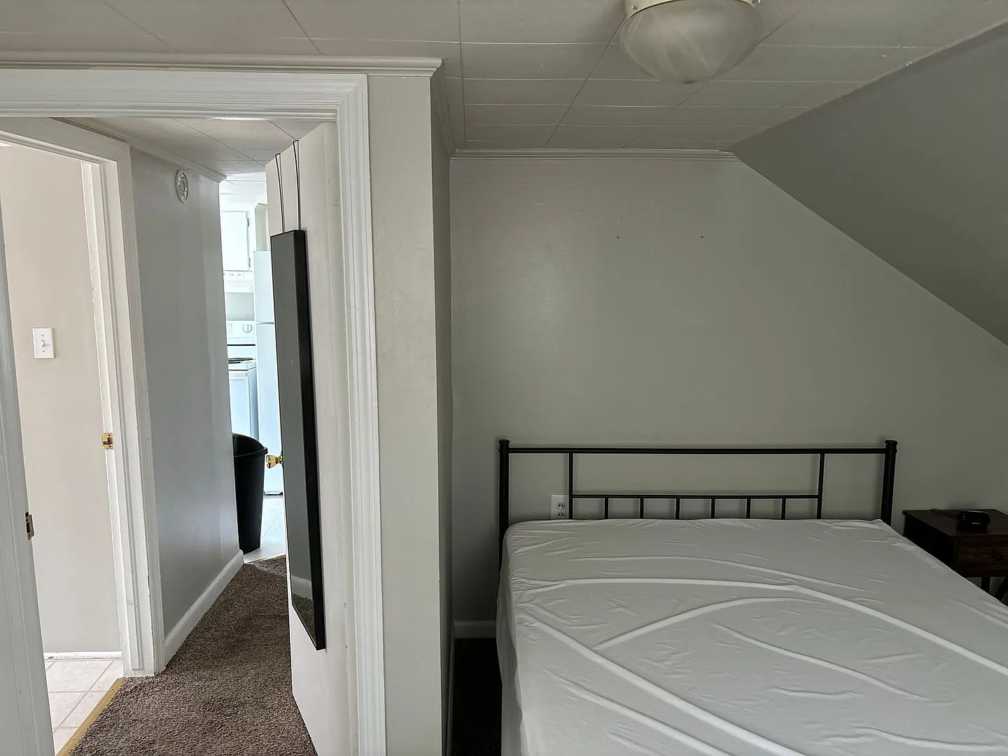 818 Ethelored #3 — Photo 3