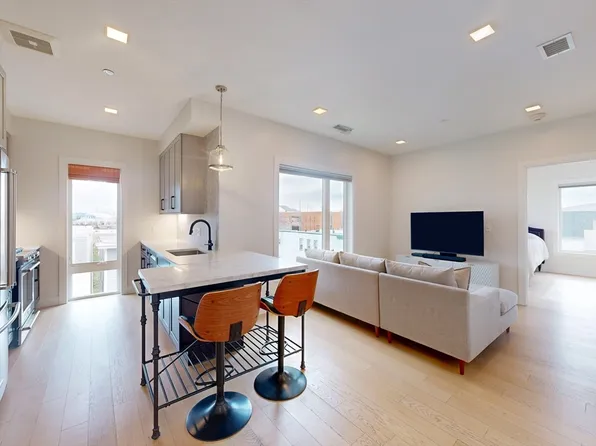 287 Maverick St #402, Boston, MA 02128