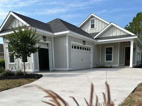 208 Holm Pl, Saint Marys, GA 31558