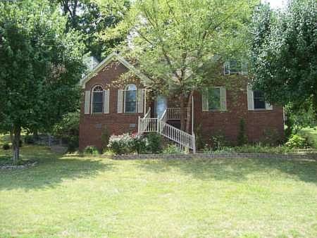 1st image of 211 Saint Martins Ln
