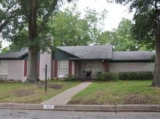 1924 Overhill Dr, Tyler, TX 75701