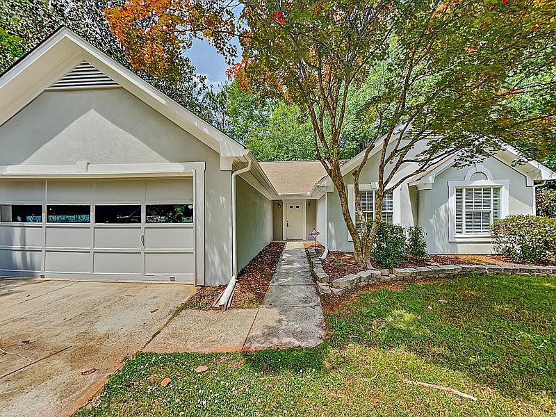 1st image of 3828 Windmill Cir