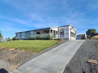 450 E Clark St, Connell, WA 99326