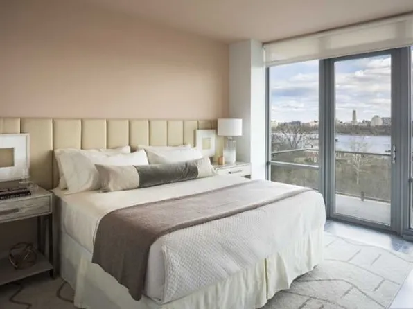 301 Adolphus Avenue image 2 of 20