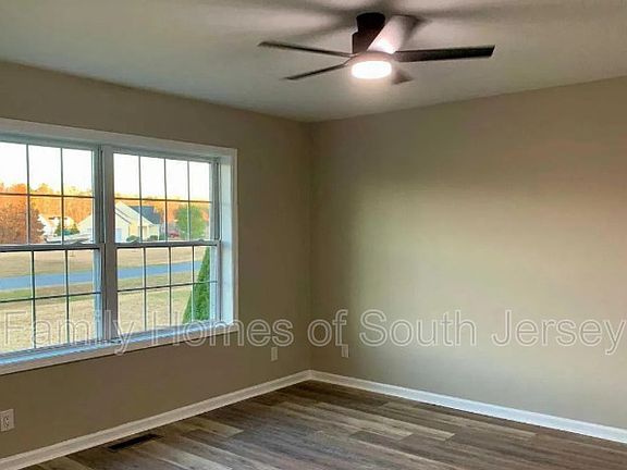 5th image of 25900 Country Meadows Dr