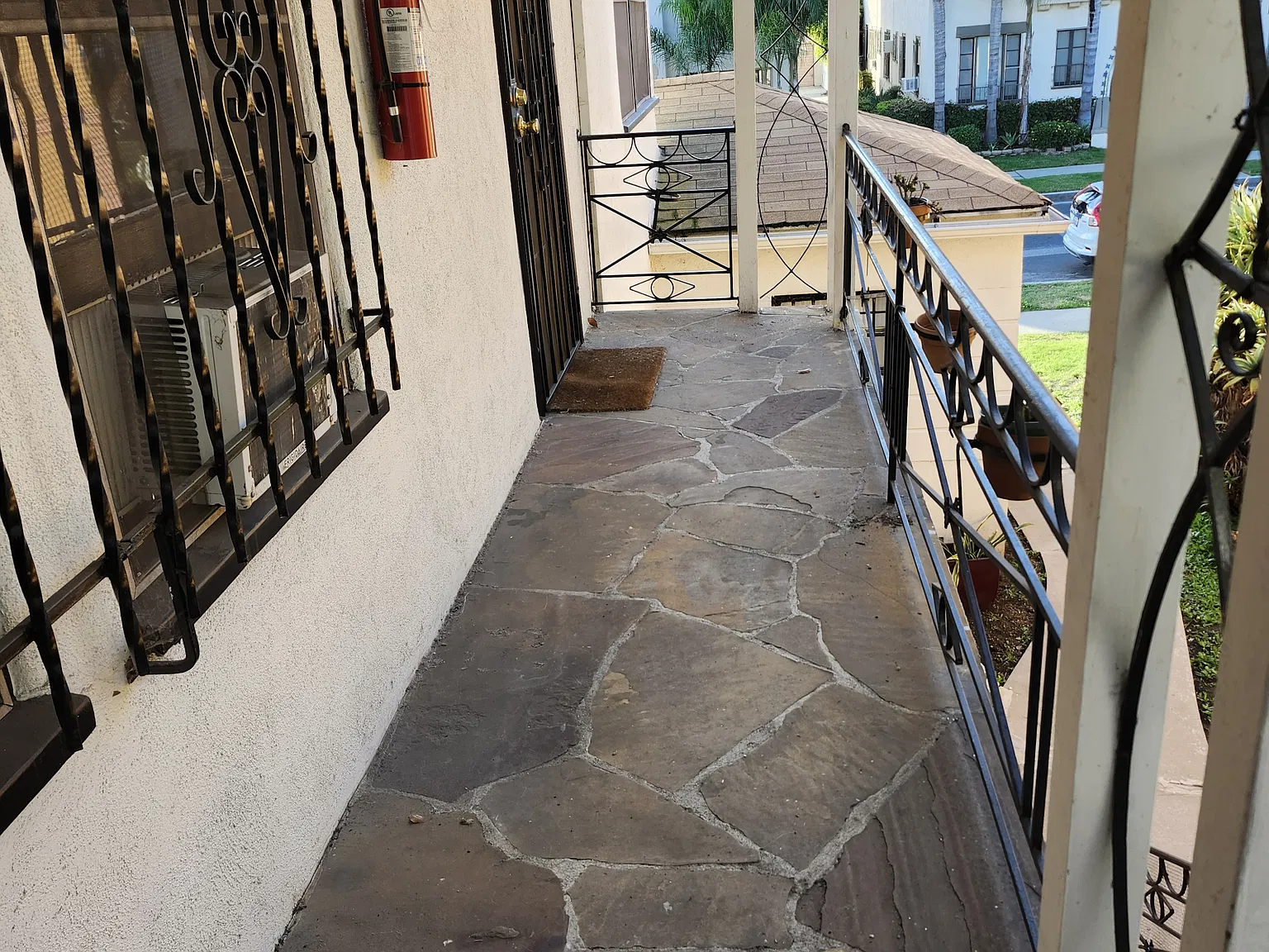 1 bed, $2,300 — Photo 2