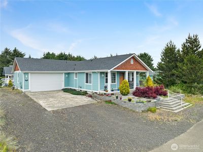 198 Clover Street NW, Ocean Shores, WA, 98569