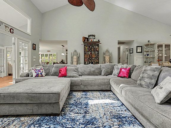 5th image of 44 Aberdeen Way