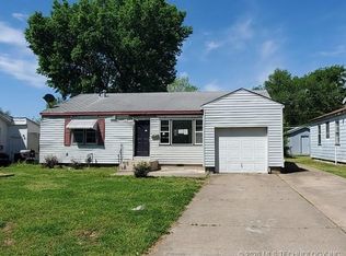 359 N Oak St, Dewey, OK 74029