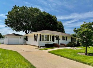 2138 Wynnewood Ln, Peru, IL