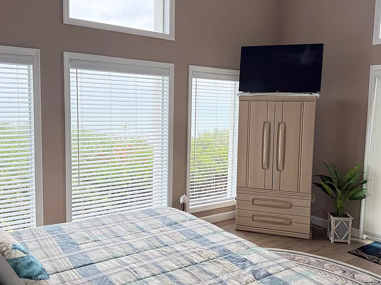 8422 Poinciana Pl #7 — Photo 10