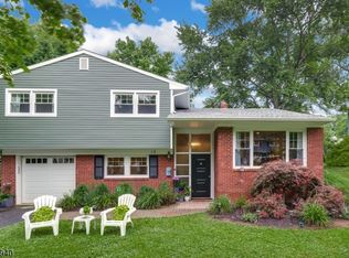 15 Malvern Dr, Summit, NJ 07901