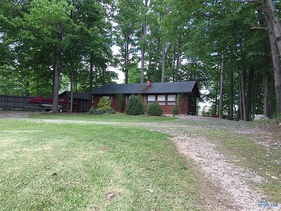 2nd image of 584 Seneca Dr