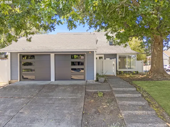 5435 NW Edgebrook Pl, Portland, OR 97229