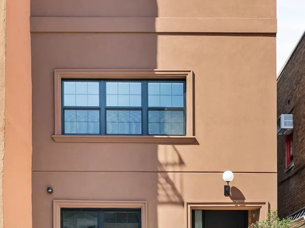 493 Hancock Street image 2 of 25