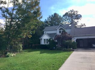 446 Pine Wood Ct, Holland, MI 49424