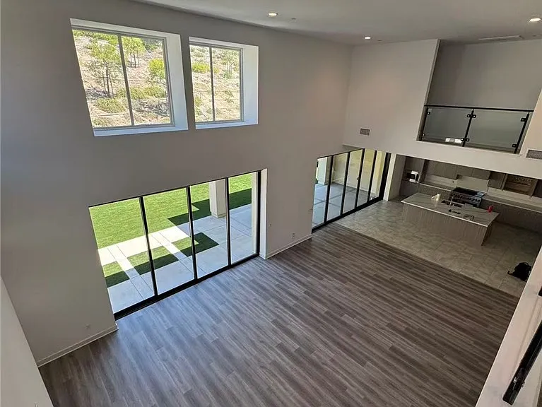 20337 W Aberdeen Ln — Photo 5