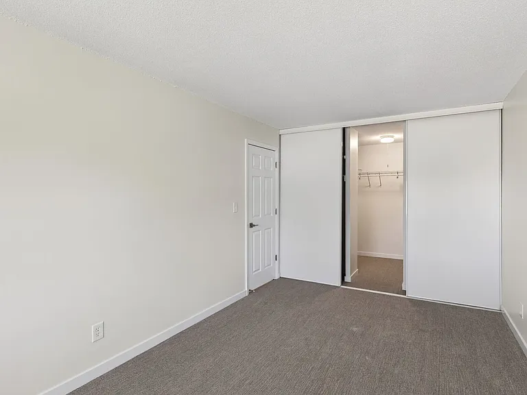 109th Place Apartments — Photo 45