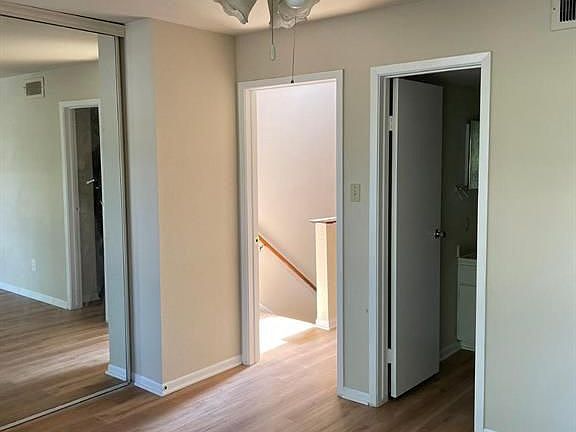 3rd image of 3901 Woodchase Dr Unit 17