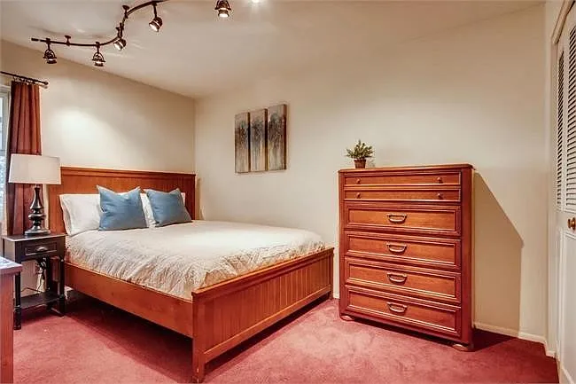 1658 Bear Mountain Dr — Photo 9