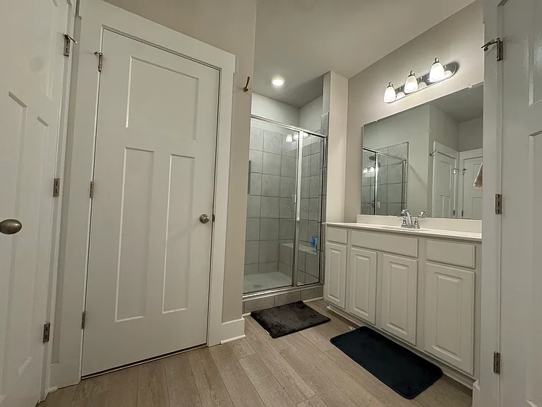 104 Greensdale Ln — Photo 15