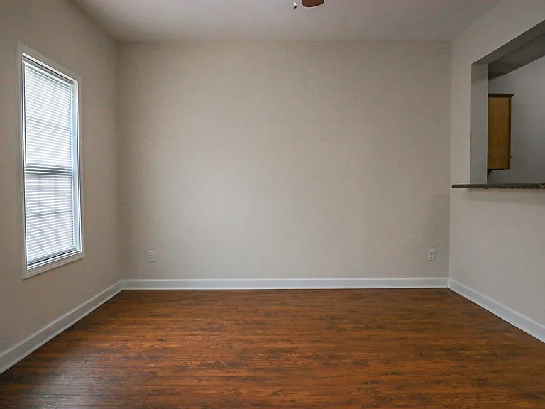 215 Moss Creek Ave #A — Photo 3
