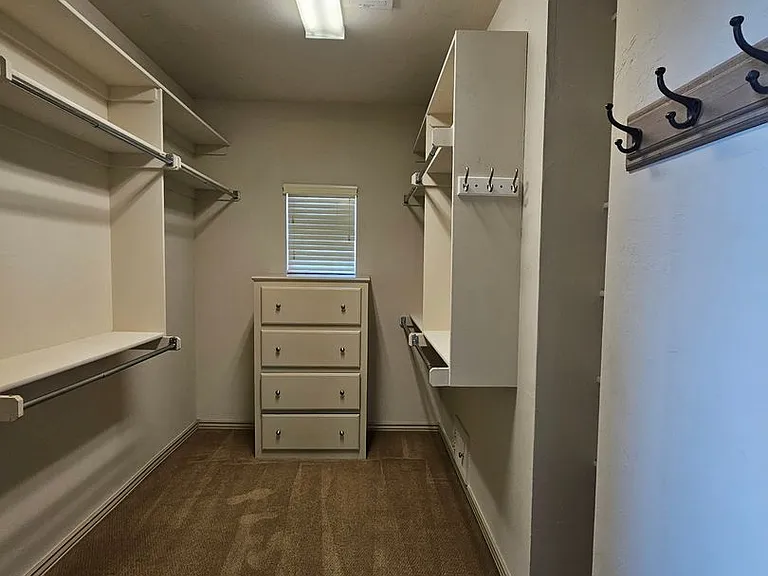 513 Summit View Ct — Photo 15